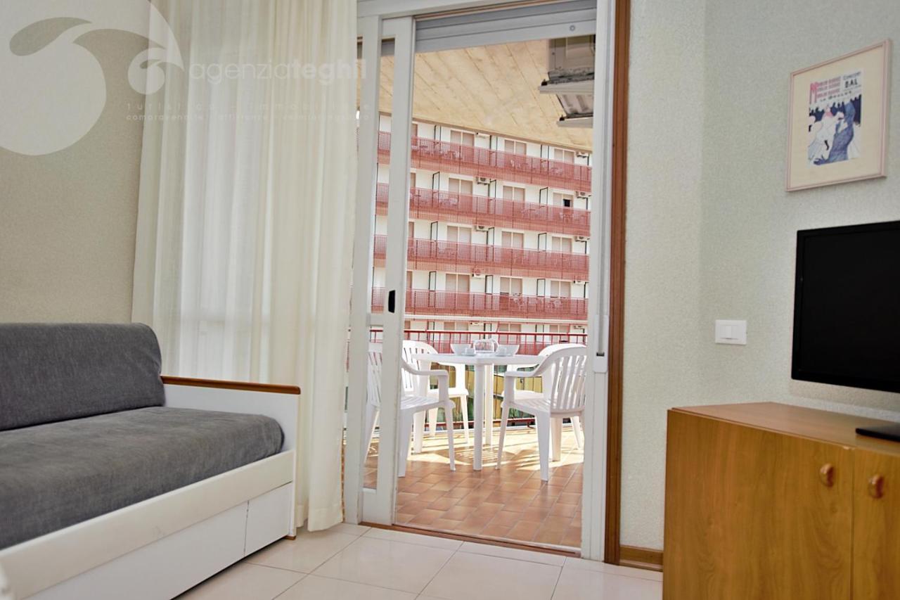 Condominio Cristallo Lignano Sabbiadoro Extérieur photo